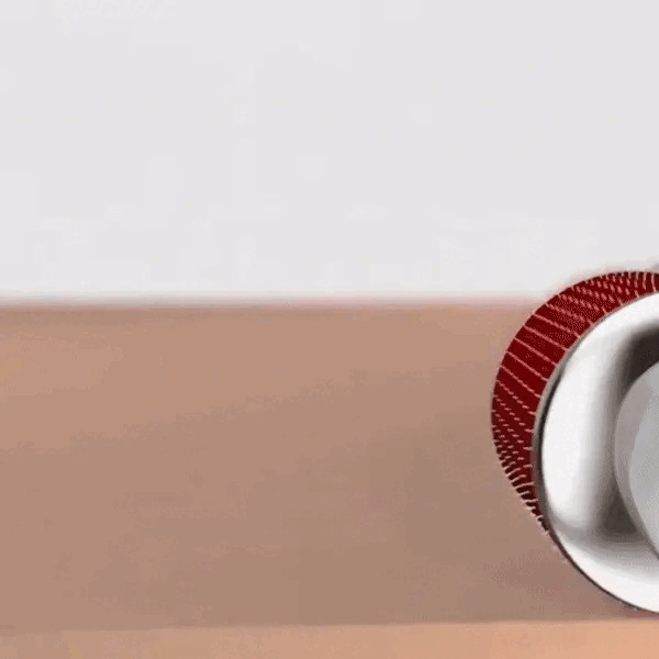 Kissence Lip Roller